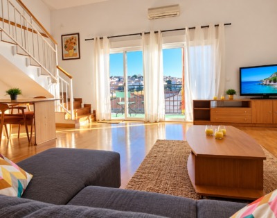 Work crew duplex with views and free parking