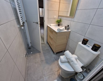 Work crew accommodation with 3 bedrooms and AC